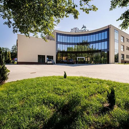 Hotel Trzebnica Exterior foto