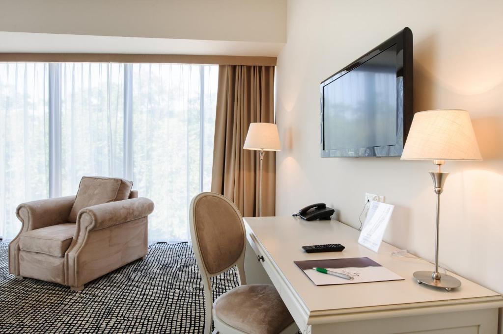Hotel Trzebnica Cameră foto